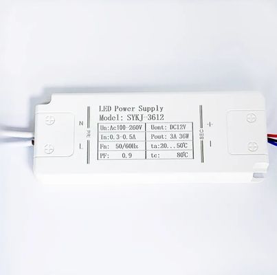 Fuente de alimentación ultra delgada y delgada 12V / 24V 60W 100W 150W Conducedor LED Fuente de alimentación de conmutación para caja de estaño de luz de tira LED