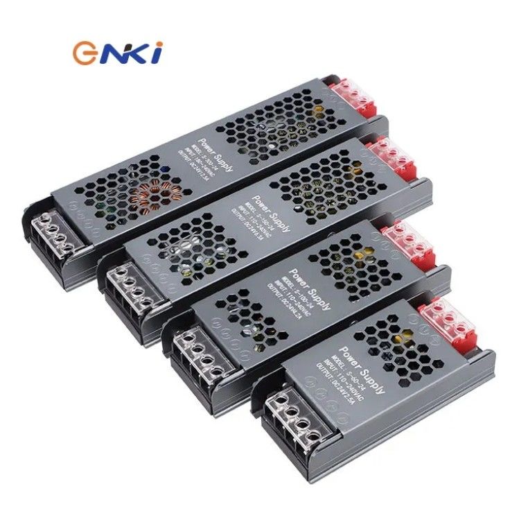 Fuente de alimentación ultra delgada y delgada 12V / 24V 60W 100W 150W Conducedor LED Fuente de alimentación de conmutación para caja de estaño de luz de tira LED